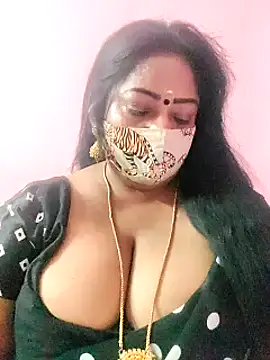 Snapshot of maniisha chatting on February 25, 2025, 9:13 pm maniisha online show from February 25, 2025, 9:13 pm