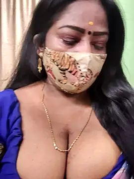 Snapshot of maniisha chatting on October 19, 2025, 7:47 pm maniisha online show from October 19, 2025, 7:47 pm