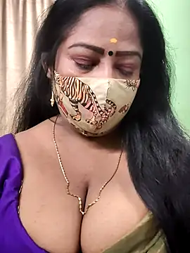 Snapshot of maniisha chatting on October 23, 2025, 7:34 pm maniisha online show from October 23, 2025, 7:34 pm