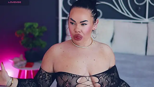 MissLilaa online show from February 28, 2026, 9:43 am