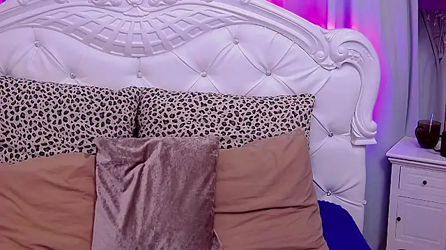 Snapshot of JiaLiss chatting on September 24, 2025, 3:32 am JiaLiss online show from September 24, 2025, 3:32 am