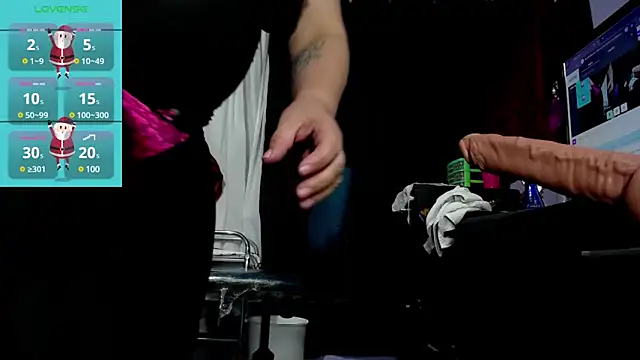 bigassruby45 online show from December 19, 2024, 12:02 am