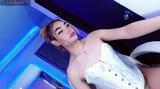 Hallyhott online show from December 17, 2024, 11:49 am