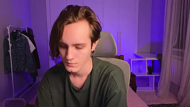 Snapshot of nikompell chatting on February 26, 2025, 4:47 am nikompell online show from February 26, 2025, 4:47 am