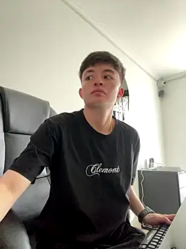 nico 18x online show from December 18, 2025, 8:04 pm