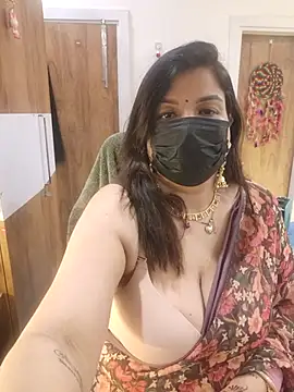 Snapshot of Archi-07 chatting on February 7, 2026, 6:22 pm Archi-07 online show from February 7, 2026, 6:22 pm