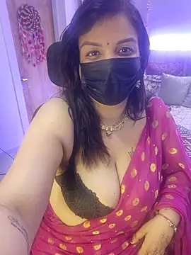 Snapshot of Archi-07 chatting on February 10, 2026, 5:50 pm Archi-07 online show from February 10, 2026, 5:50 pm