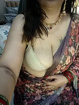 Snapshot of Archi-07 chatting on February 16, 2026, 9:49 am Archi-07 online show from February 16, 2026, 9:49 am