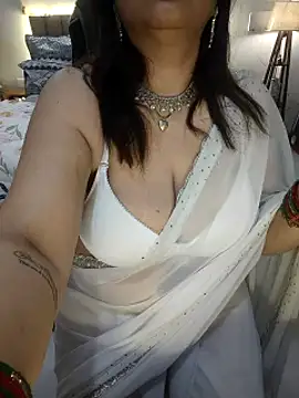 Snapshot of Archi-07 chatting on February 16, 2026, 9:55 pm Archi-07 online show from February 16, 2026, 9:55 pm