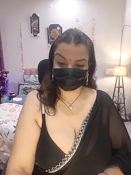 Snapshot of Archi-07 chatting on February 27, 2026, 5:24 pm Archi-07 online show from February 27, 2026, 5:24 pm