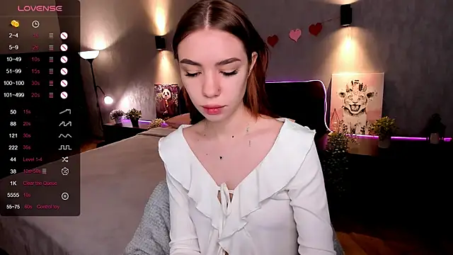 MilliBrown  online show from September 12, 2025, 8:14 am