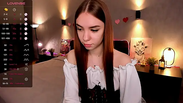 MilliBrown  online show from September 28, 2025, 6:19 am