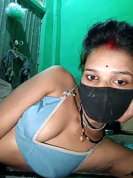 Snapshot of Hoty_girl_143 chatting on November 11, 2025, 2:44 am Hoty girl 143 online show from November 11, 2025, 2:44 am