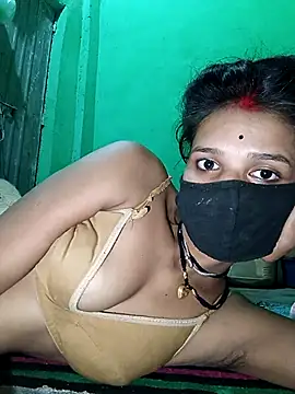 Snapshot of Hoty_girl_143 chatting on November 12, 2025, 4:57 am Hoty girl 143 online show from November 12, 2025, 4:57 am