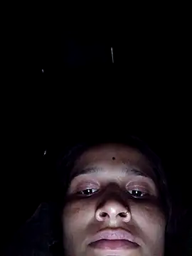 Snapshot of Hoty_girl_143 chatting on November 15, 2025, 2:20 am Hoty girl 143 online show from November 15, 2025, 2:20 am