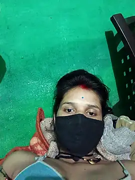 Snapshot of Hoty_girl_143 chatting on November 21, 2025, 12:54 am Hoty girl 143 online show from November 21, 2025, 12:54 am