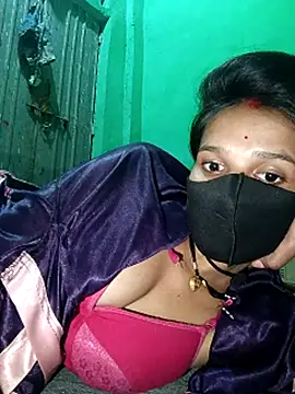 Snapshot of Hoty_girl_143 chatting on December 5, 2025, 1:20 pm Hoty girl 143 online show from December 5, 2025, 1:20 pm