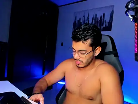 BrunoD31 online show from December 2, 2024, 3:26 am