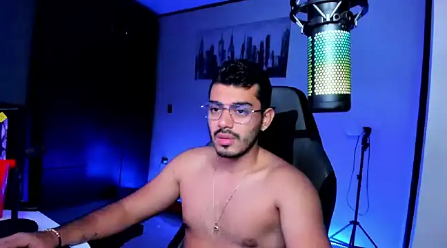 BrunoD31 online show from February 11, 2025, 4:11 am