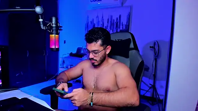 BrunoD31 online show from December 16, 2025, 4:50 am