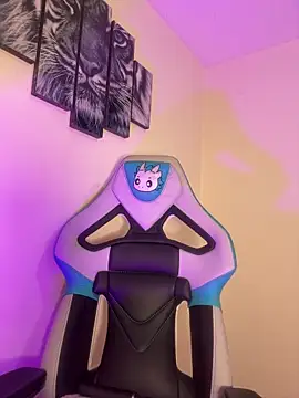 Snapshot of missycanoo chatting on December 4, 2025, 1:04 am missycanoo online show from December 4, 2025, 1:04 am