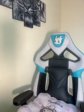 Snapshot of missycanoo chatting on December 17, 2025, 9:54 pm missycanoo online show from December 17, 2025, 9:54 pm