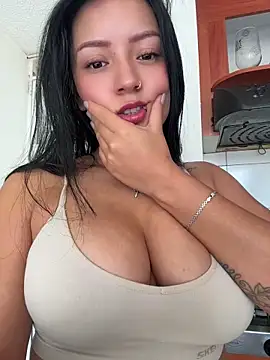 Snapshot of missycanoo chatting on May 18, 2026, 3:29 pm missycanoo online show from May 18, 2026, 3:29 pm