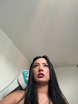 Snapshot of missycanoo chatting on May 21, 2026, 7:32 pm missycanoo online show from May 21, 2026, 7:32 pm