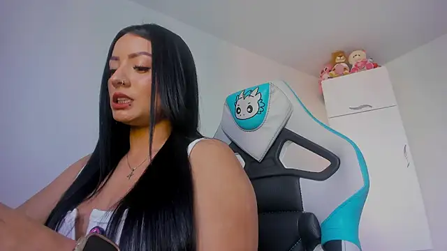 Snapshot of missycanoo chatting on May 26, 2026, 9:44 pm missycanoo online show from May 26, 2026, 9:44 pm