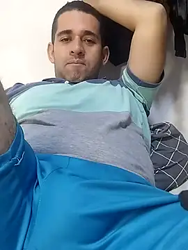 Snapshot of CRISTHIAN_GREY01 chatting on February 28, 2025, 5:26 am CRISTHIAN GREY01 online show from February 28, 2025, 5:26 am