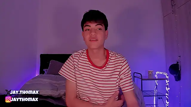 Snapshot of JaycoThomas chatting on December 19, 2024, 4:23 am JaycoThomas online show from December 19, 2024, 4:23 am