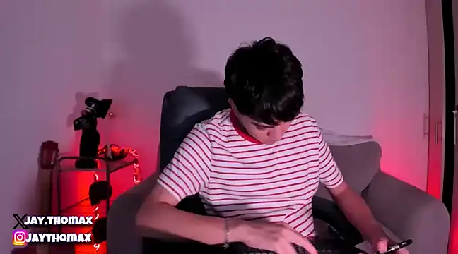 Snapshot of JaycoThomas chatting on February 6, 2025, 9:17 pm JaycoThomas online show from February 6, 2025, 9:17 pm