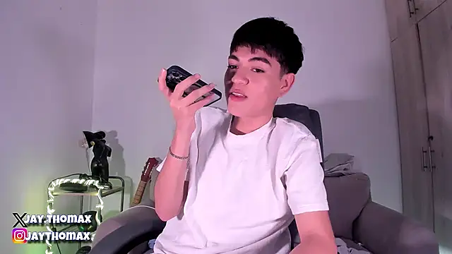 Snapshot of JaycoThomas chatting on February 18, 2025, 10:14 pm JaycoThomas online show from February 18, 2025, 10:14 pm