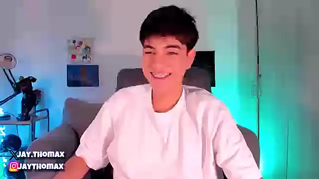 Snapshot of JaycoThomas chatting on March 18, 2025, 10:26 pm JaycoThomas online show from March 18, 2025, 10:26 pm