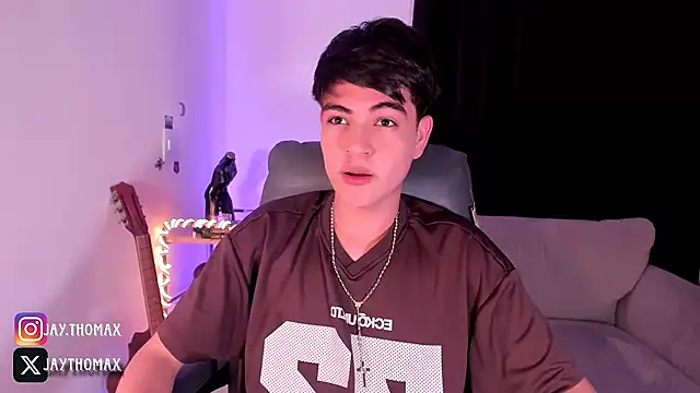 Snapshot of JaycoThomas chatting on September 10, 2025, 2:11 am JaycoThomas online show from September 10, 2025, 2:11 am