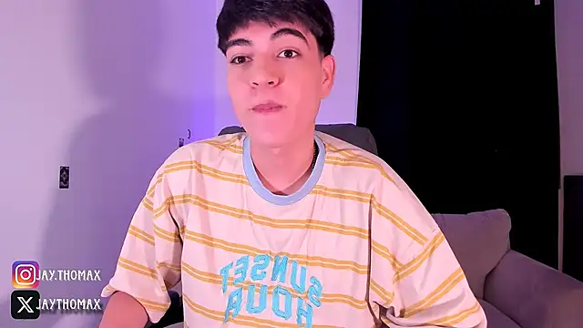 Snapshot of JaycoThomas chatting on September 29, 2025, 12:05 am JaycoThomas online show from September 29, 2025, 12:05 am