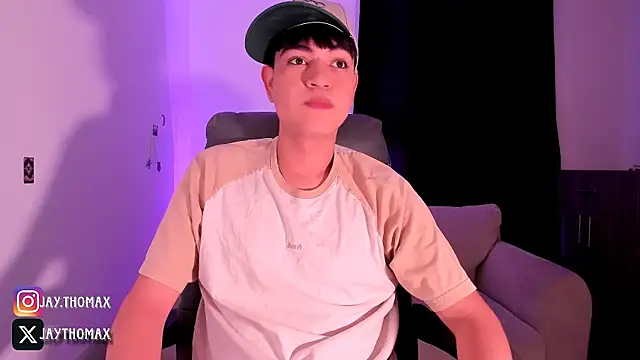 Snapshot of JaycoThomas chatting on October 2, 2025, 12:06 am JaycoThomas online show from October 2, 2025, 12:06 am