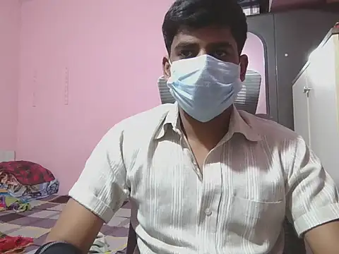 KissesBoyAD online show from October 31, 2025, 6:20 pm