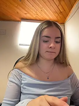 imlindapink online show from February 10, 2026, 4:22 pm