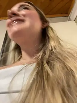 imlindapink online show from March 12, 2026, 6:36 pm