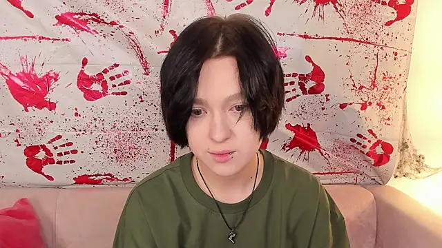 fiamoory online show from November 1, 2025, 1:07 am