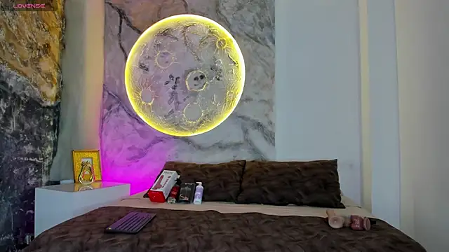 JulietaKane online show from January 11, 2026, 4:06 am