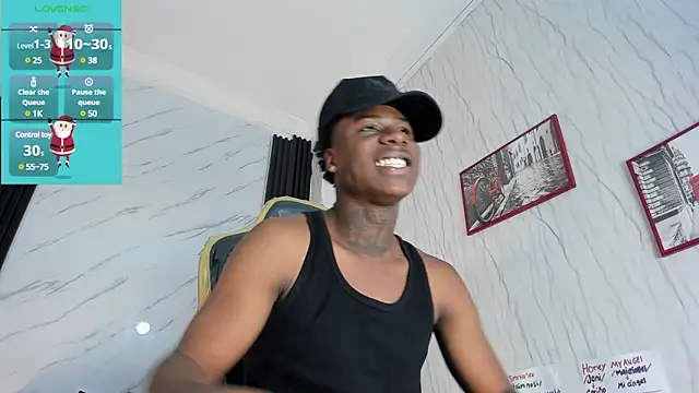 Snapshot of TOWERS21_ chatting on December 22, 2024, 11:41 pm TOWERS21 online show from December 22, 2024, 11:41 pm