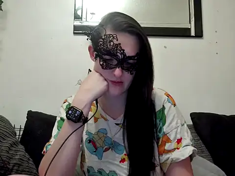 LexiSnowUK online show from January 14, 2025, 6:17 pm