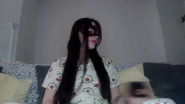 Snapshot of LexiSnowUK chatting on January 19, 2026, 9:35 am LexiSnowUK online show from January 19, 2026, 9:35 am