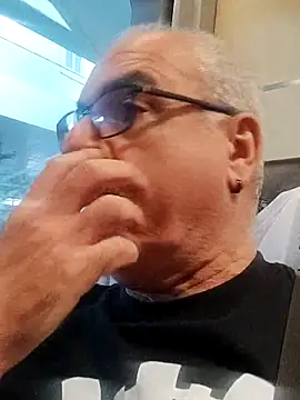 Snapshot of Satiro_Sevilla chatting on September 25, 2025, 7:45 am Satiro Sevilla online show from September 25, 2025, 7:45 am