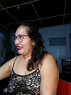 anniecoopeer online show from March 7, 2025, 11:16 pm