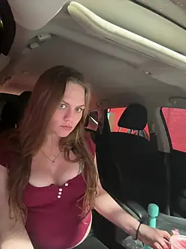 Snapshot of OverlookedHonesty9 chatting on April 15, 2026, 3:24 am OverlookedHonesty9 online show from April 15, 2026, 3:24 am