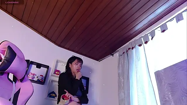 evie cloud online show from December 20, 2025, 4:14 pm