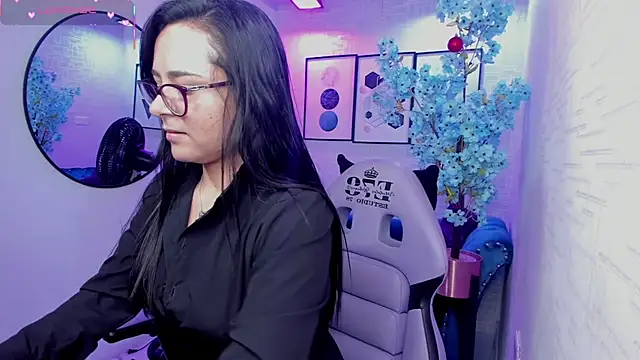 Tiara rr online show from January 6, 2026, 3:43 am